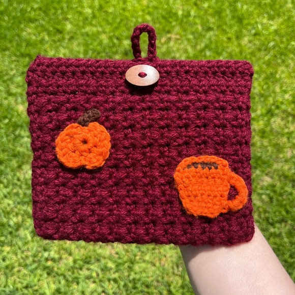 Handmade Pumpkin Spice Burgundy Crochet Bag‎ - Picture 2 of 7